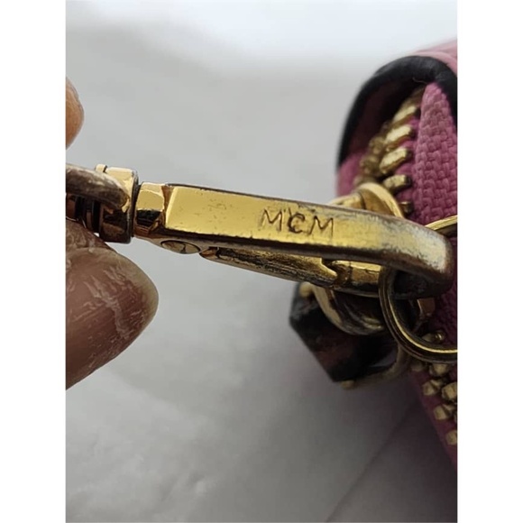 Authentic MCM Visetos Zip Around Wallet Pink - Picture 11 of 13